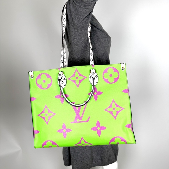 Authentic Louis Vuitton Pink Lilac Green Monogram Giant OnTheGo Multicolor Tote - Picture 3 of 9